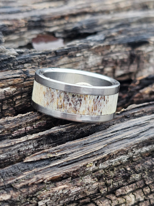 "Amercian Hunter" deer antler and titanium ring