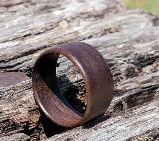 "Woody" stabilized walnut ring